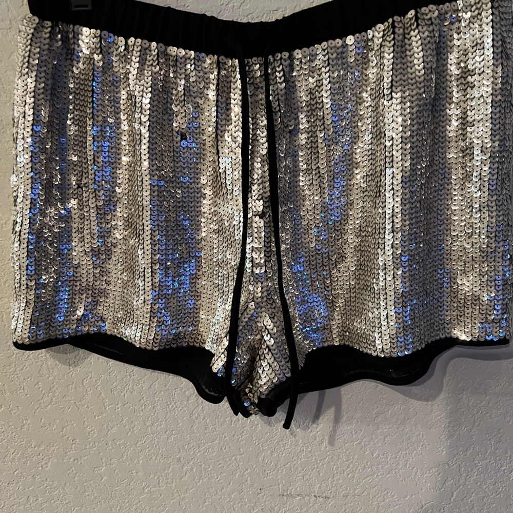 Sequined Shorts - Picture 3 of 4